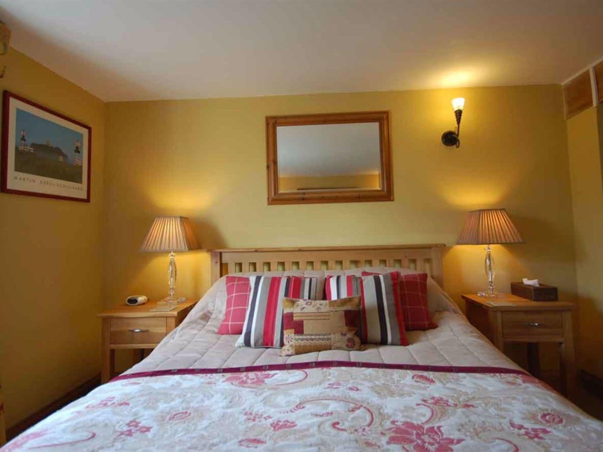 Bed and Breakfast The Old Forge East Kennett Exteriér fotografie